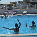 Yasmin 2*