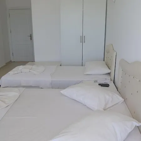 Ξενοδοχείο Yasmin 2*